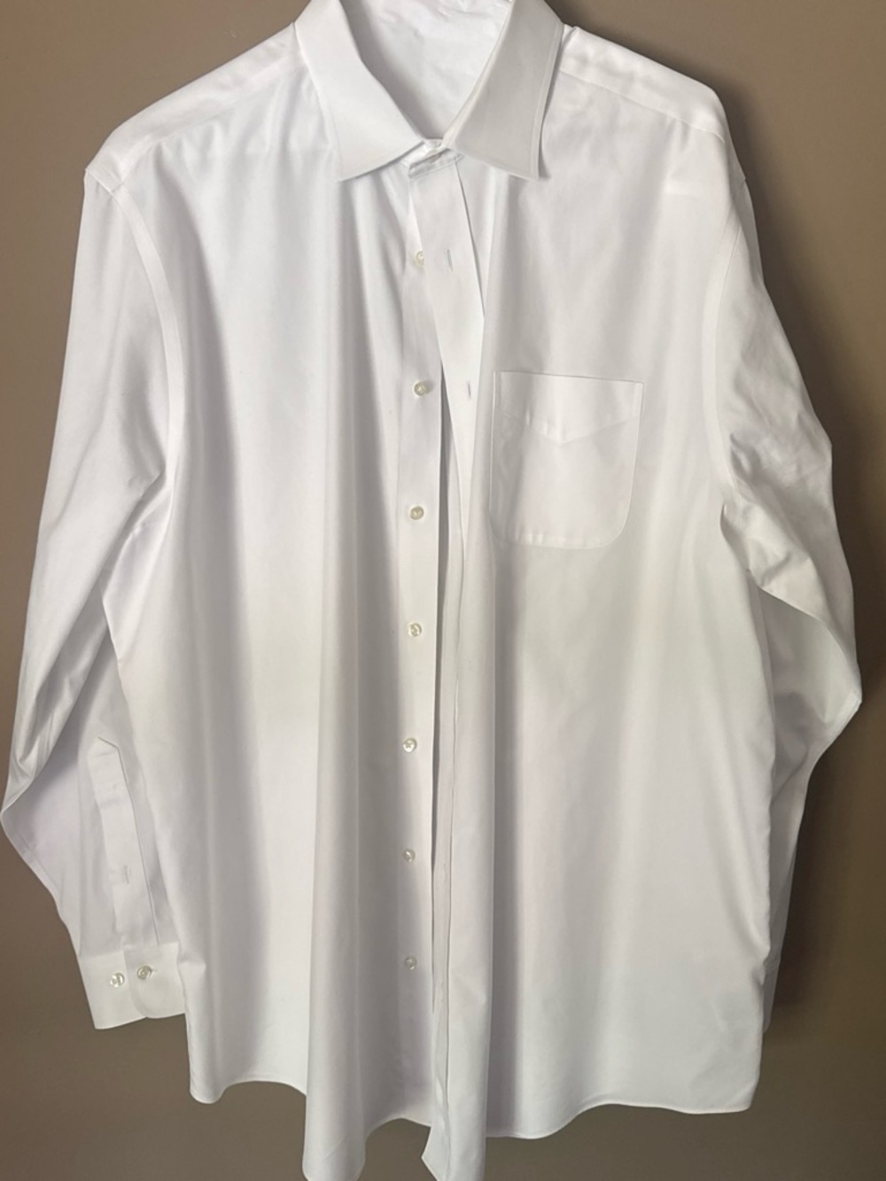 Brooks Brothers Classic White Men's Dress Shirt - Button-Down 18 36/37